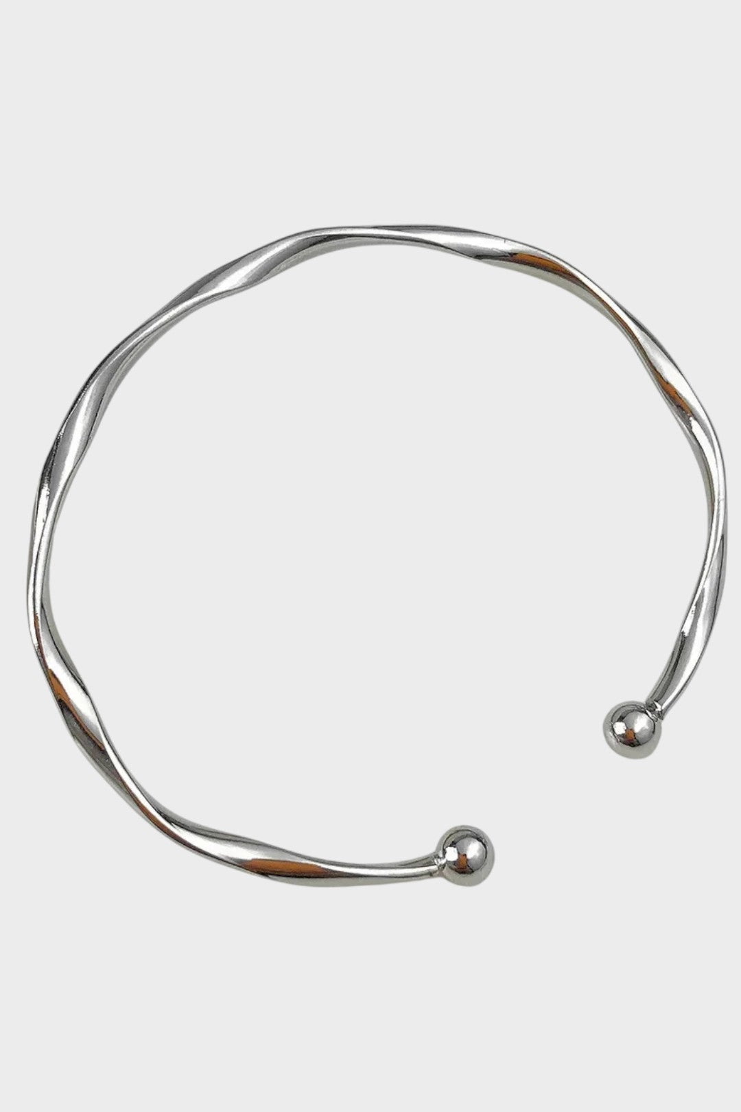 Elara - Brățară Elegantă Răsucită