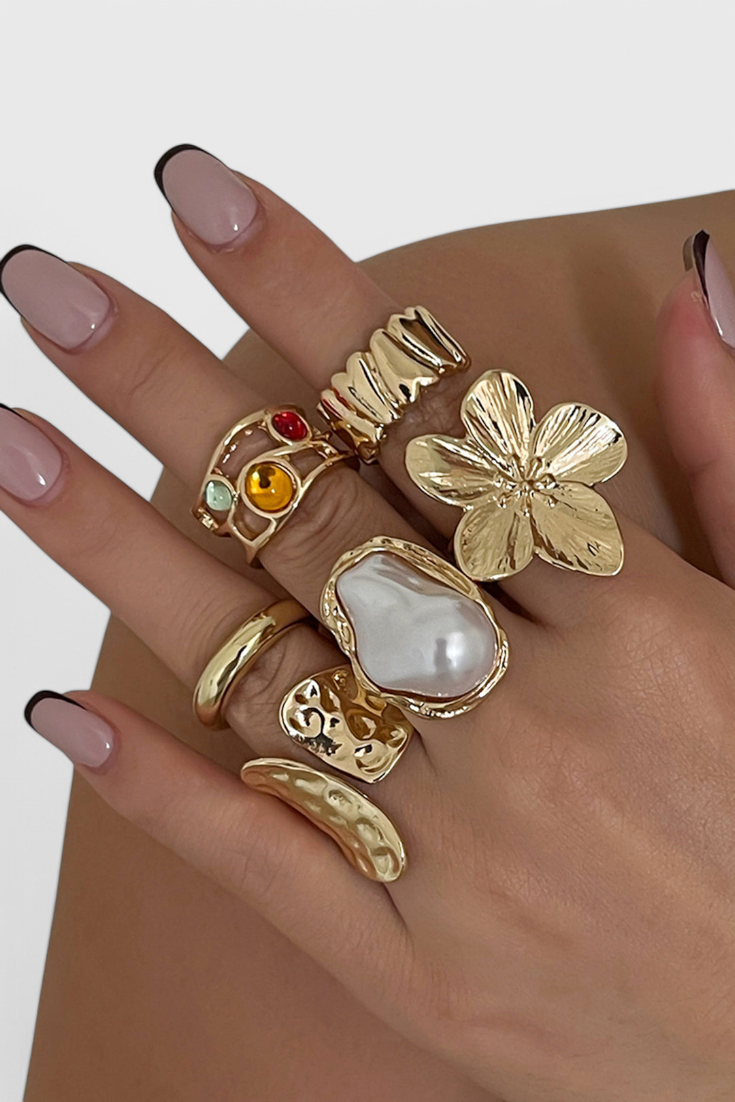 Amalia – Inel cu perlă și floare lichidă