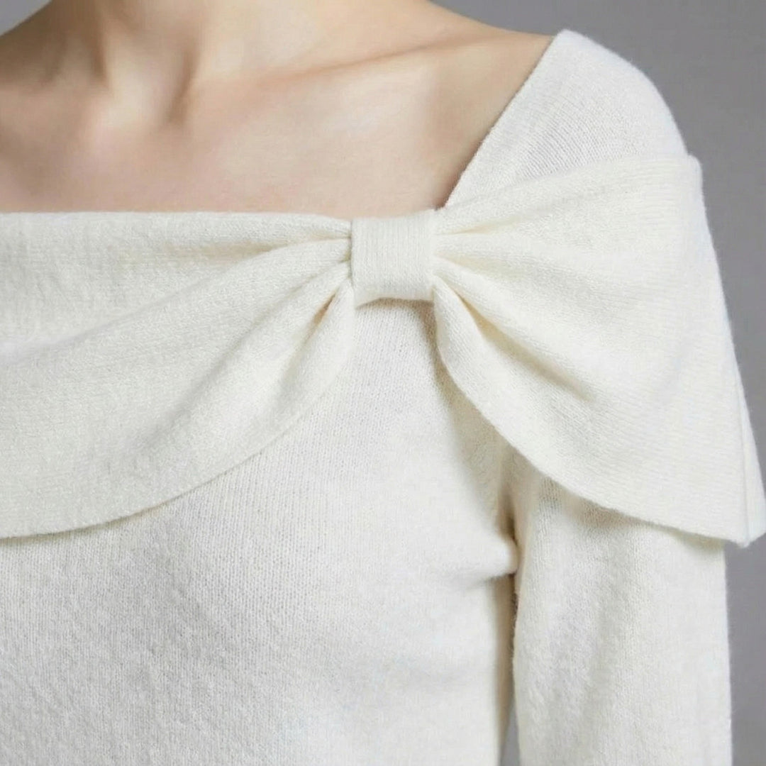 Pulover elegant cu decolteu cu fundă