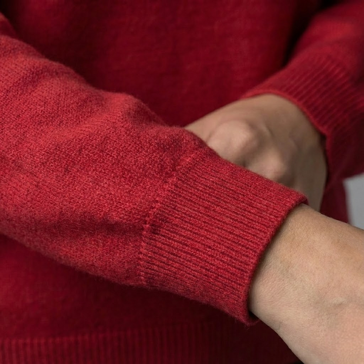 Pulover cu guler cu fundă