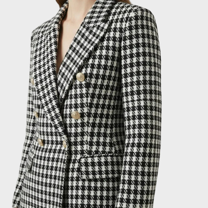 Sacou cu nasturi aurii